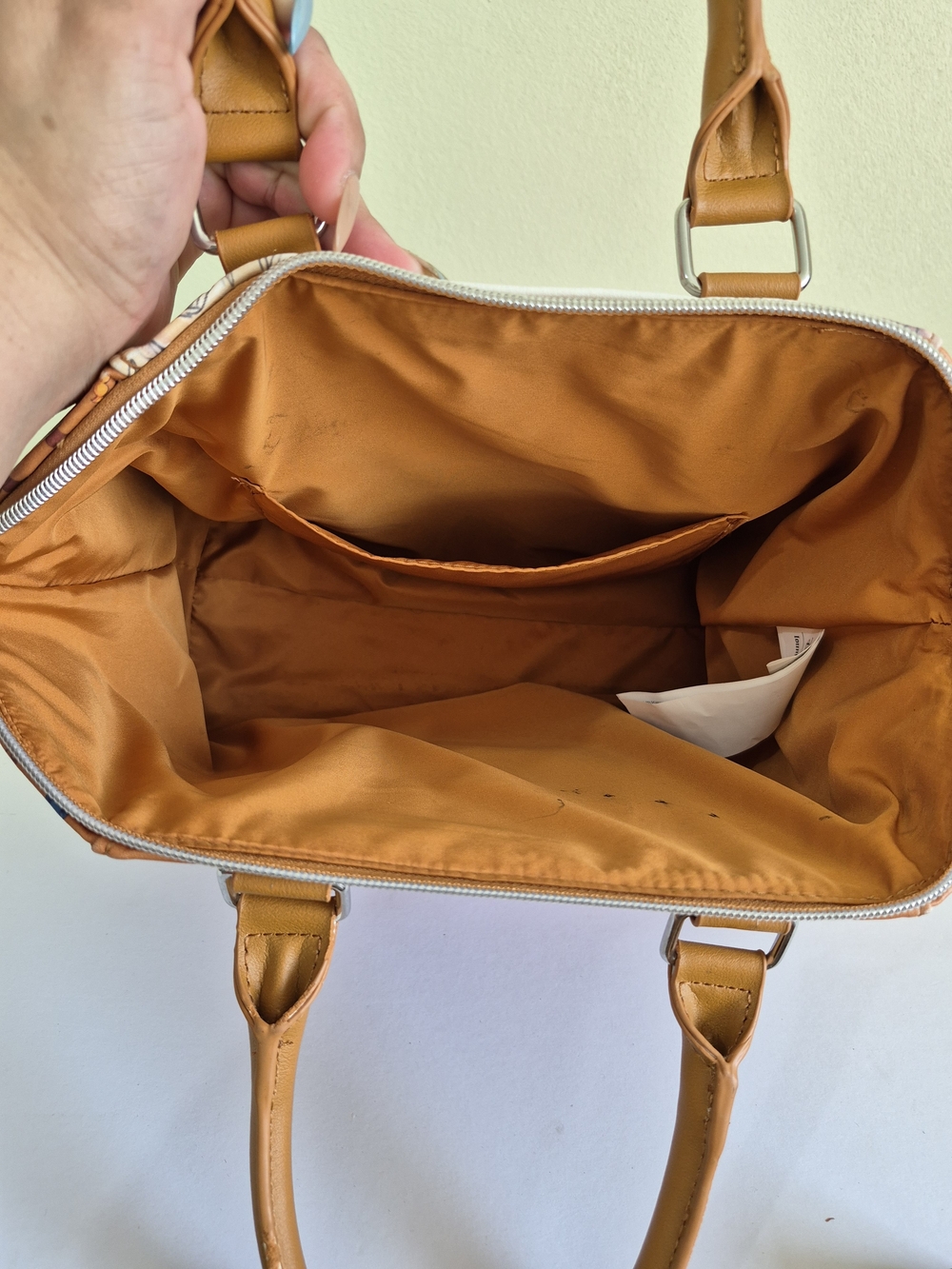 Loungefly Tan Winnie the Pooh Halloween Crossbody Satchel - Picture 6 of 7